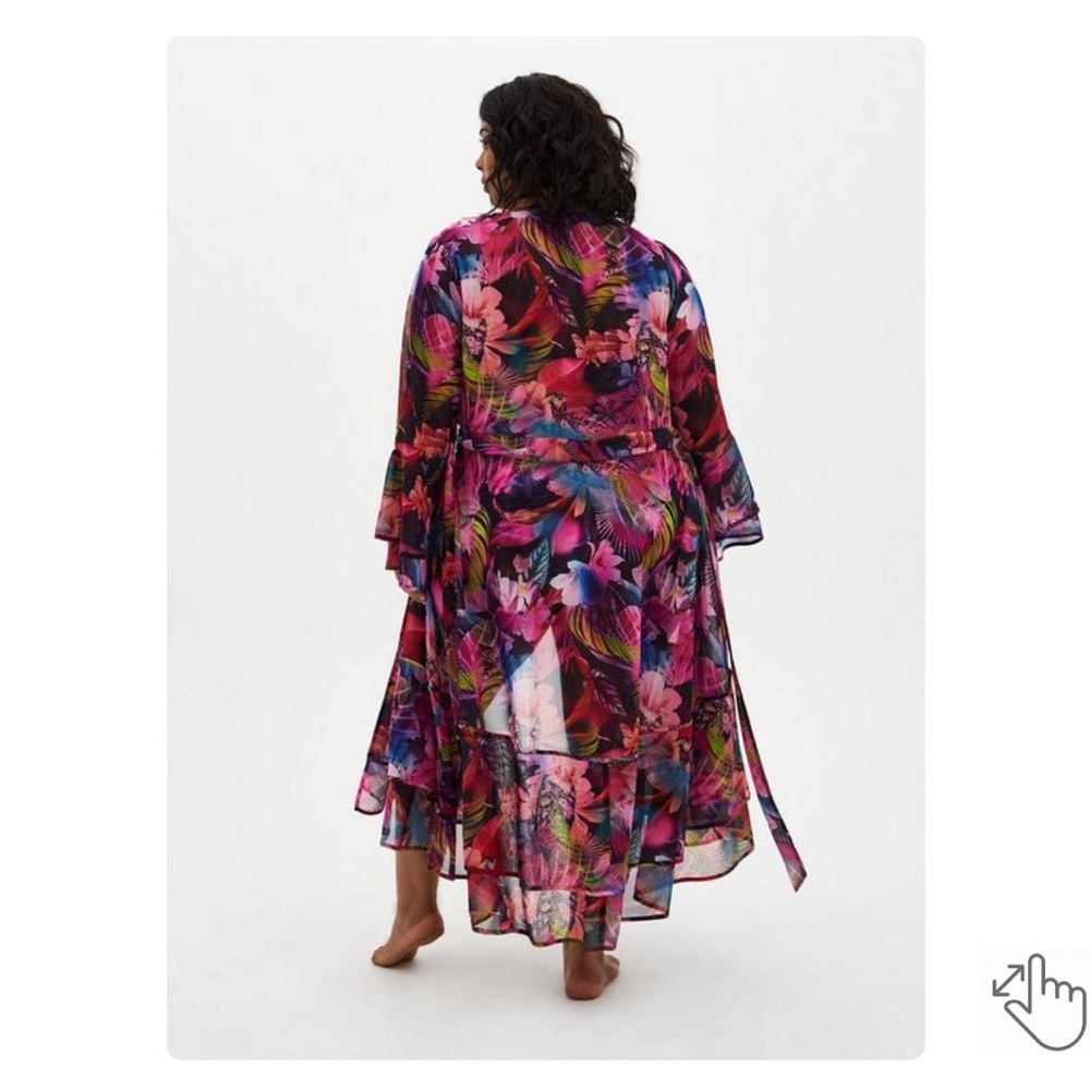 NWOT Torrid Maxi Pink Floral Chiffon Ruffle Hem
Coverup Kimono Size 3X - Picture 3 of 8